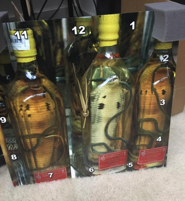 Snake Wine Clock