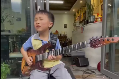 Kid's Guitar Solo
