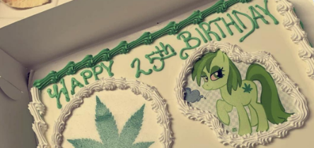 Weed-Themed Cake